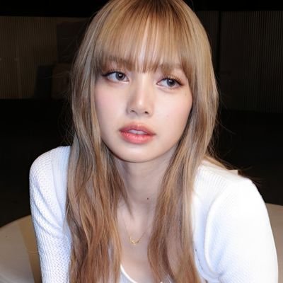 purpIeintogoId's profile picture. 