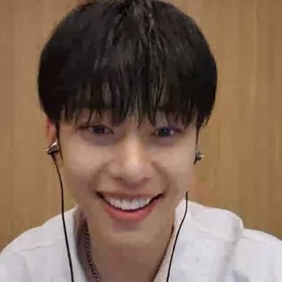 #김동현: 제가 진짜 늘 다니에 힘 날 수 있게 열심히 힘을 줘볼게요~ | 에이비뉴 190425~ing | 유니즈 250129~ing | 온리비 250404~ing