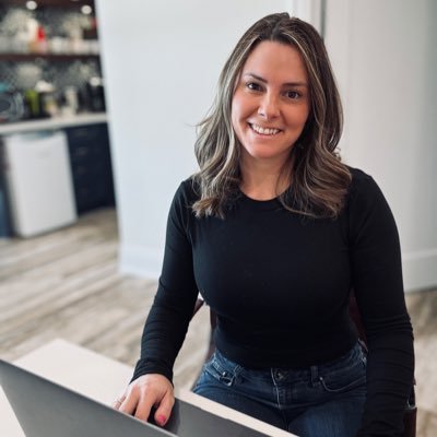 UGCwithMeliss's profile picture. 