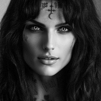 𝙏𝙝𝙚 𝘼𝙙𝙫𝙤𝙘𝙖𝙩𝙚. 𝒮𝒾𝓃 𝐸𝒶𝓉𝑒𝓇. Trans. Owner of Vesuvius, Miami's preeminent nightclub experience. English is my third language. Die.(Roleplay)