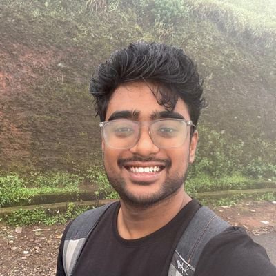 Software engineer 👨💻 | IIIT Hyderabad CSE | JEE AIR 379 | Talks about technology and maybe news sometimes | All opinions are of my own |