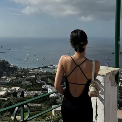 Poised and passionate. Believer in kindness and bold dreams ❣#Bitcoin #Ethereum