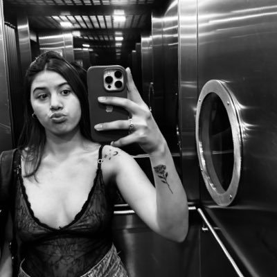 yasbasan's profile picture. 