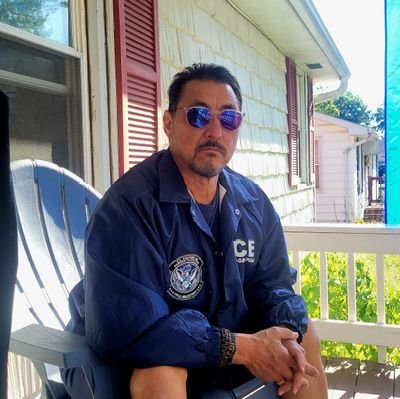 Air Force Casualty Officer, Retired; Retired Embalmer/Coroner Investigator ✝️ Jesus is the way! 🚫No Porn! 🚫No Bitcoin! 🚫 No DMs!
Irish American ☘️🇮🇪🇺🇸