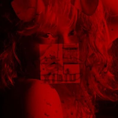 she/her . ⚢ . hot girls listen to billie eilish
