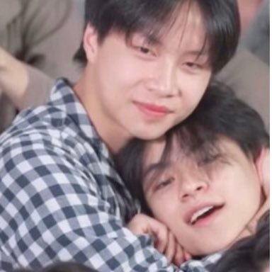 ( mommhee account ) support #MARCKRIS 🦖 ✦ #JUNGT 🌱✦ #PHUTATCHAI 🏒✦#BUSbecauseofyouishine