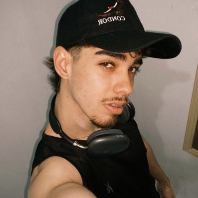 OMOTINHAA's profile picture. Latin icon