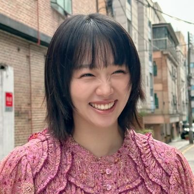 https://t.co/VYnDt6yKET '89 진기주 “..🌻 — An actress who deems each portrayal a voyage.