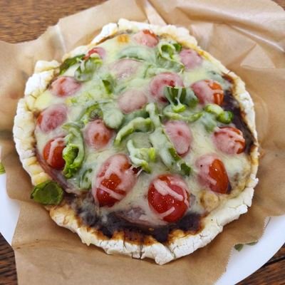 yurinsha_mizu's profile picture. 米粉でピザを作ってみた。