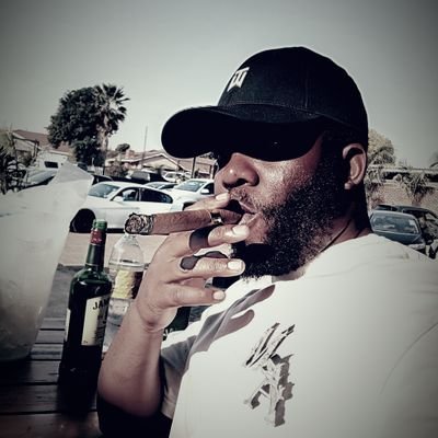 Entrepreneur | Disruptive marketing | Team Lead - @SocialMeZw, a Digital Marketing & Brand & Culture agency | Advertising man