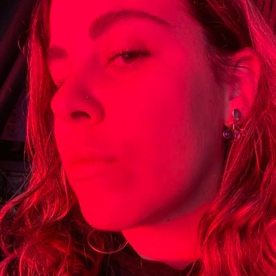 Queen millennial. Este es mi diario personal, hablo sola.