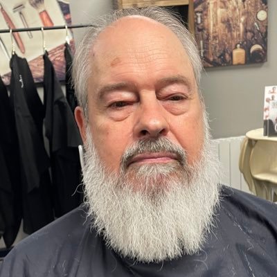 🆃’es 🆃rop 🅲on 🅿︎our 🅲omprendre. Grommeleur revendiqué, Babilleur de couardises, j’écoute pousser ma barbe. Je ne suis, ni de gauche, ni de gauche.