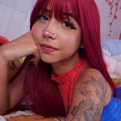 if ur into tan lines and cute cosplays welcome home :p I only respond in the link below!! 👇👇
