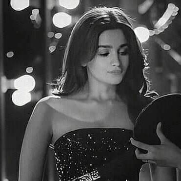 𝑰'𝒍𝒍 𝒓𝒂𝒕𝒉𝒆𝒓 𝒃𝒆 𝒔𝒐𝒎𝒆𝒐𝒏𝒆 𝒔𝒉𝒐𝒕 𝒐𝒇 𝒗𝒐𝒅𝒌𝒂 𝒕𝒉𝒂𝒏 𝒆𝒗𝒆𝒓𝒚𝒐𝒏𝒆'𝒔 𝒄𝒖𝒑 𝒐𝒇 𝒕𝒆𝒂 🤍✨
