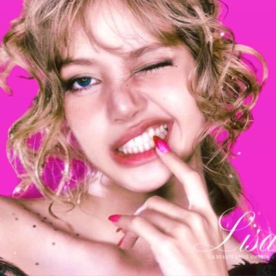 #LISA #ใช้ชีวิตทุกวันอยู่บนพื้นฐานความสุขของตัวเองก็พอ🌻❤