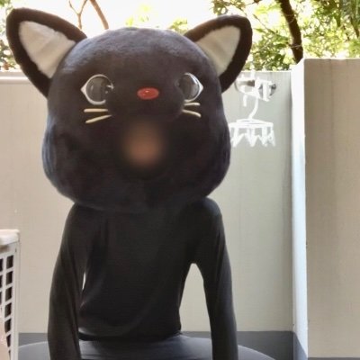 顔出し着ぐるみを着たり描いたりする人。ニッチ系統のイラストもRTするので苦手な方は注意。たまにコスプレ?
お題箱→https://t.co/zhLUCibwCl