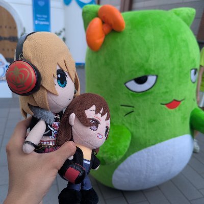 MigeRire6ViTion's profile picture. どうも〜少々ロボオタなP兼青木瑠璃子リスナーのミゲリレです。プロデューサーとしてはデレメインでミリ、学、で活動しております(メイン担当 デレ:李衣菜、奈緒、文香、ミリ:このみ、ジュリア、学:咲季、星南、莉波、リーリヤ、麻央)ポストはたまにしますが大体RPと返信が多いです！
(ミゲリレだけだと噛むのでミジェル呼びもOK)