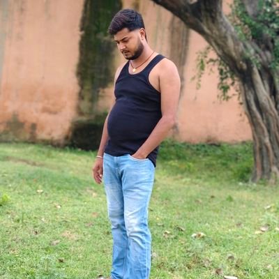vikashyadav321's profile picture. 