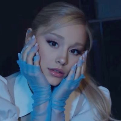 brighterhayden's profile picture. Ari Grande & Hayden Christensen lover ⋆｡ ﾟ☾ ﾟ｡ ⋆