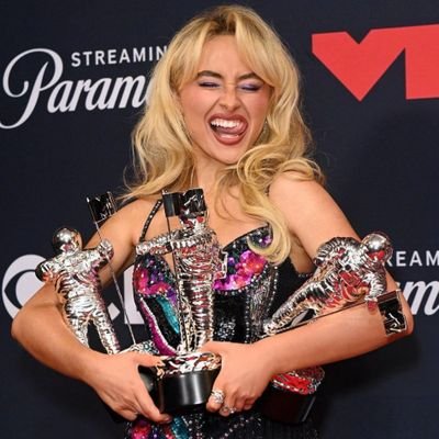 Account per musica di @valverdesesuale e altre robe
goat @Eminem🐐
Regine @dualipa @sabrinaannlynn @tatemcrae @oliviarodrigo @avamax @madisonbeer