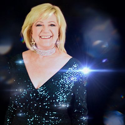 Singer/actress - think Total Eclipse of the Heart ❤️ Eurovision 2000 🇬🇧 Menopause the Musical 🎭 Represented by @mainstagemgt signed to @energise