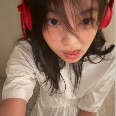 izemrubyjane's profile picture. somiyi benden daha cok seven kimse yok