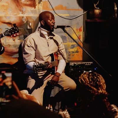 Creator/ Created. Copy(writer)
Publisher | Vocalist | Warrior father.
Bookings: info@themuffinz.com
-The Muffinz
-SekenHand
-Gozonko
-Amulets & Tin Foil Hats.