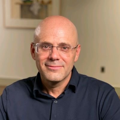Professor, Harvard/WZB_Berlin. Author of two NYTimes best-sellers: How Democracies Die & Tyranny of the Minority, & a book on history of conservative parties