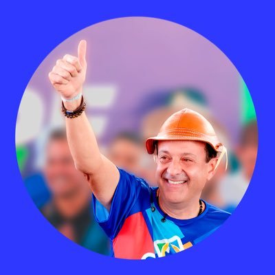 👨Pai de Yandra e Yago, avô de José
💍Casado com Lara
🧬Filho de Reinaldo e Lila
📍Sergipano com orgulho
🤝Secretário de Governo
https://t.co/Y8wnxhouMV