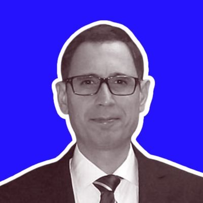 Pertenezco a la Generación X.
Autor del Ciclo de Autoprotección.
Consultor de riesgos patrimoniales e inteligencia estratégica empresarial.
