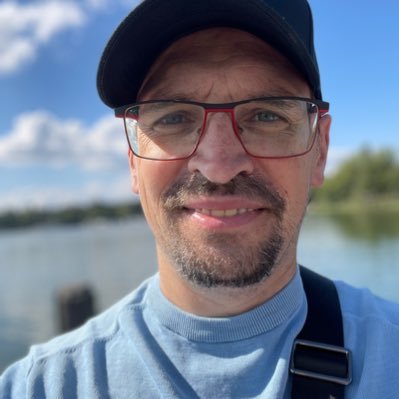 Hobbyfotograf 📷 | Vinyl Lover 🎶 | Ü40 Gamer 🕹️| Content Creator 🎬 | Das bin ich 👋🏼