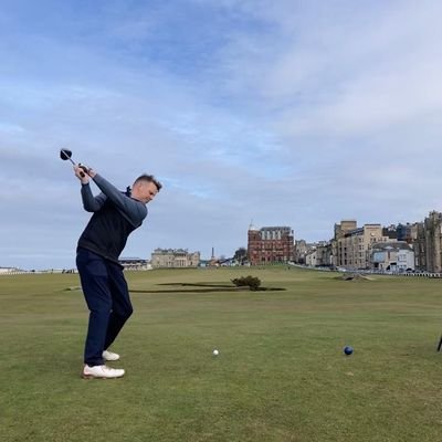 RossE67368's profile picture. 🏌‍♂️⛳️🏎⚽️🇮🇪