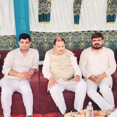 ब्लॉक मंत्री उत्तर प्रदेशीय प्राथमिक शिक्षक संघ छपिया गोण्डा।