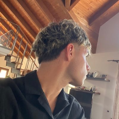 edyxpriv2's profile picture. quel che resta di totoriinismo. clinicamente morto