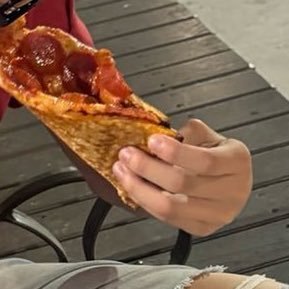 yu50199's profile picture. 