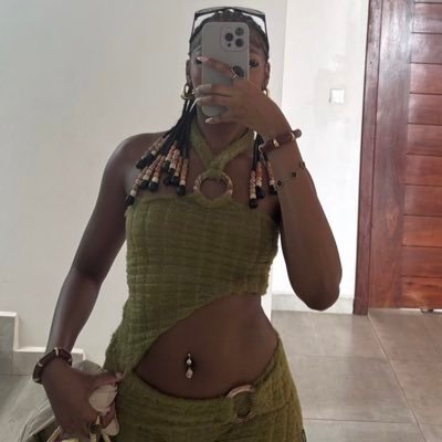 🇬🇧 l love my little life 🫶🏾 Follow my socials. https://t.co/iJprSPiia4