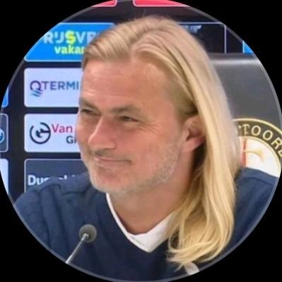 Rucuj12's profile picture. Parody account / Fan account / fenerli lewisist ig:ruzzgaryldz