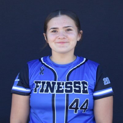 RVillarreal2029's profile picture. 2029. 🥎 ____C/3/1 ____💙🤍🖤Finesse Freeman 14u