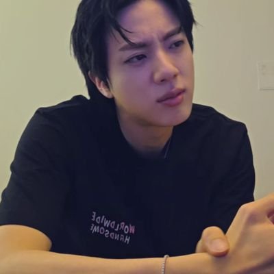 ไม่อนุญาตให้เอารูปถ่ายแอคนี้จากทุกแพลตฟอร์มไปล้อสนุกหรือแชร์ PDPA
ยกเว้นอาร์มี่ที่รู้จักกันแชร์ได้ แท็กได้