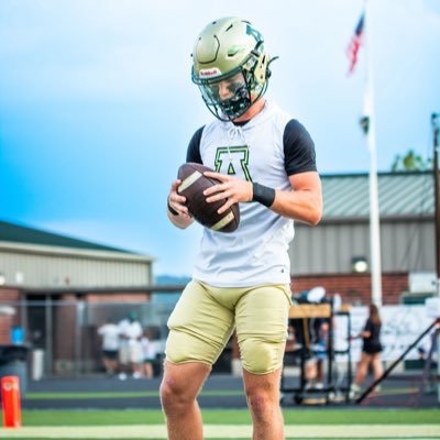 Class Of 27 Adairsville High School Football QB#5 (Bench 225 Squat 345 PowerClean 235) elrodbrax@gmail.com