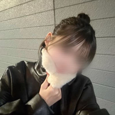 f_htxt's profile picture. はたちです．154-45-c