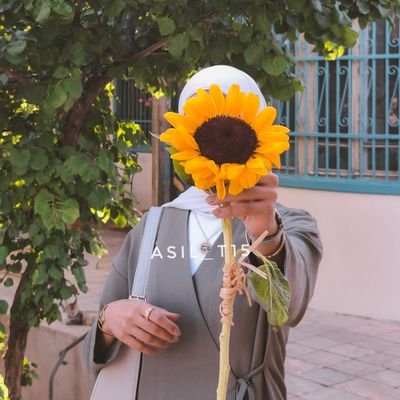 Asil_t15's profile picture. على هذه الارض ما يستحق الحياة🇵🇸
                                                           
HU🎓🌎International relations