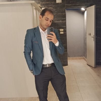 الدنيا حلوة لولا الناس...
والدنيا وحشة لولا الناس
FCES Grad , Assuit U 🕳️🤡