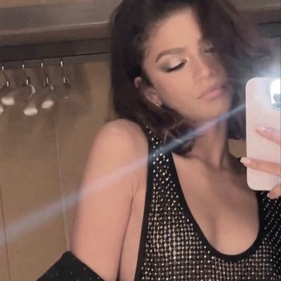 managing tom holland and zendaya’s oscar campaign ✮⋆˙ multifandom (fan account!)