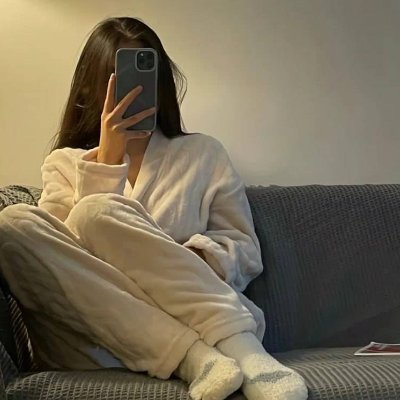zxy951128's profile picture. 
