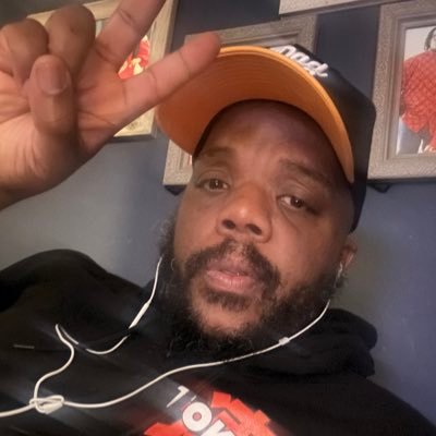 Genesis and Eden’s bald ass daddy, but other than that I’m me, nothing more nothing less. #RaiseHail #gobucks 🌰#Natitude #AllCaps #ForTheDistrict