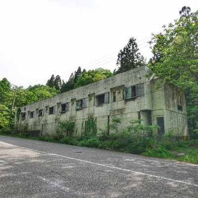 長野県在住の廃墟好きな高校生の記録 主に長野県の廃墟や心霊スポットを巡っていきます #長野県 #廃墟 #廃墟巡り #心霊スポット #心霊スポット巡り