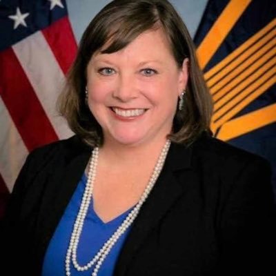 Jacqu_hollen253's profile picture. Giveaway is still going on