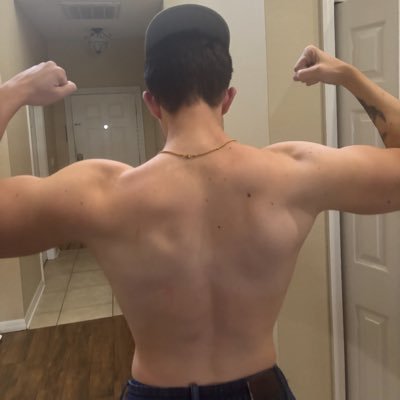 RiaskiRobert's profile picture. 🐬🐬25 Jo Jo Tate Stuester 🤓