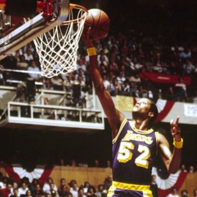 Proud @LBSUMVB alum. Lived on the Eastside, Westside, & now in the middle. Angels, #BillsMafia, #LetsGoBuffalo, #LakeShow Excellent in the Clubhouse...